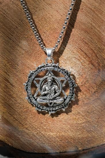 Shree Yantra with Hanuman Raksha Pendant with Chain